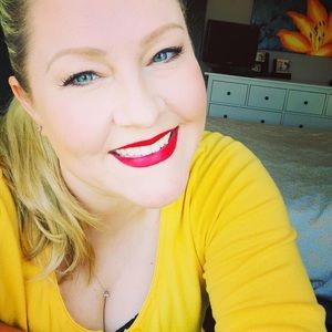 Meet your Posher, Jenna-lee